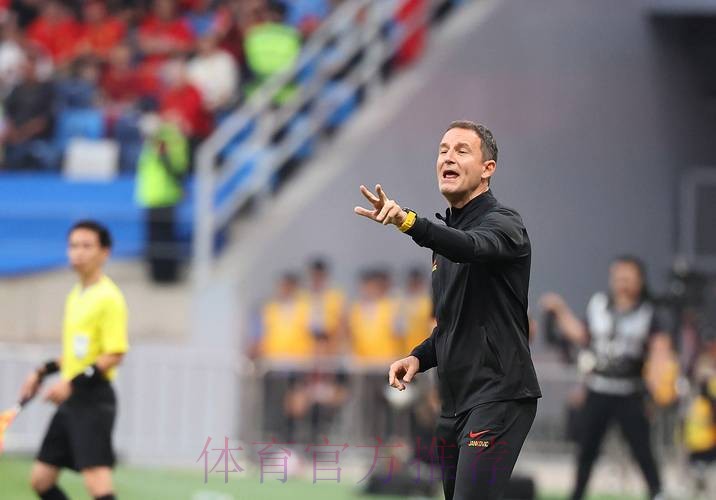 亚运队明日出征迪拜,扬科维奇强调体能和态度 亚运队明日出征迪拜,扬科维奇强调体能和态度